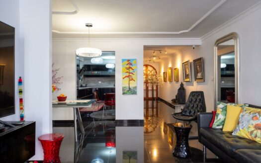 Mehrstöckiges Reihenhaus im Patronato de San Fernando