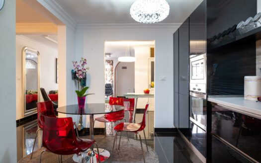 Mehrstöckiges Reihenhaus im Patronato de San Fernando