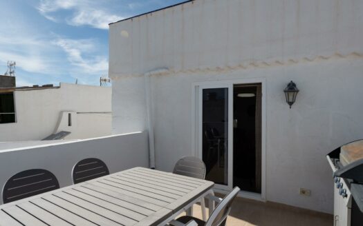 Mehrstöckiges Reihenhaus im Patronato de San Fernando