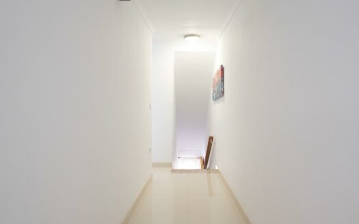 Mehrstöckiges Reihenhaus im Patronato de San Fernando