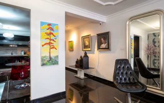 Mehrstöckiges Reihenhaus im Patronato de San Fernando