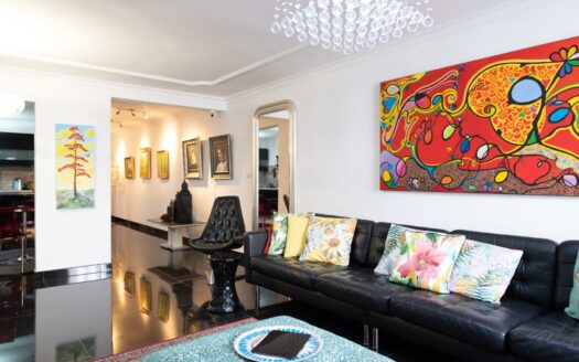 Mehrstöckiges Reihenhaus im Patronato de San Fernando