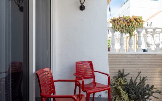 Mehrstöckiges Reihenhaus im Patronato de San Fernando