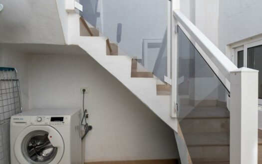 Mehrstöckiges Reihenhaus im Patronato de San Fernando