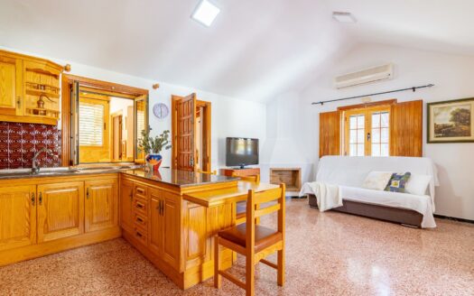 Casa Rural con Apartamento para Invitados con 11horas de agua Incluidas en Fataga