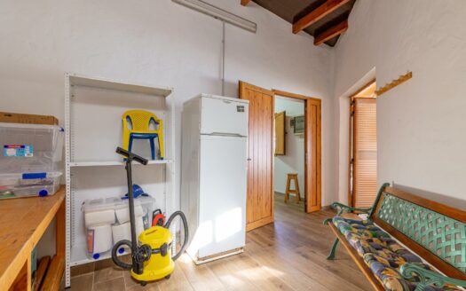 Casa Rural con Apartamento para Invitados con 11horas de agua Incluidas en Fataga