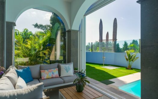 Chalet Independiente con vista mar y piscina privada en El Hornillo