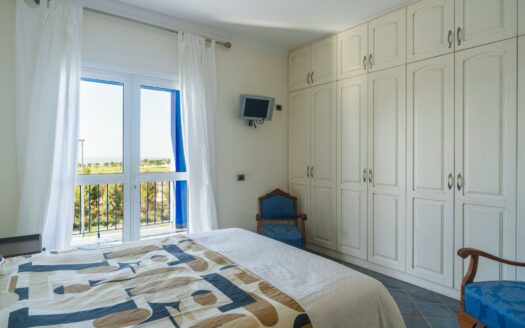 Chalet Independiente con vista mar y piscina privada en El Hornillo