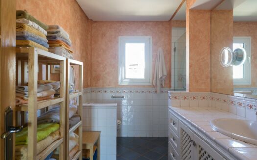 Chalet Independiente con vista mar y piscina privada en El Hornillo