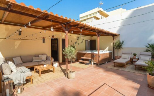 Einzigartig in der Gegend! Exklusives Einfamilienhaus in El Pajar (Santa Águeda) ️