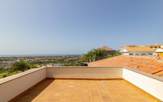 Villa en Sonnenland en venta en primera línea con vistas impresionantes