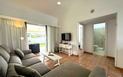 Bungalow con 2 terrazas y piscina comunitaria para el invierno