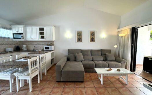 Bungalow con 2 terrazas y piscina comunitaria para el invierno