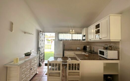 Bungalow con 2 terrazas y piscina comunitaria para el invierno