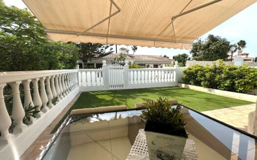 Bungalow con 2 terrazas y piscina comunitaria para el invierno