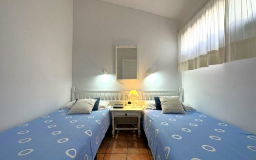 Bungalow con 2 terrazas y piscina comunitaria para el invierno