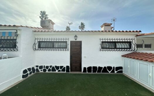 Bungalow con 2 terrazas y piscina comunitaria para el invierno