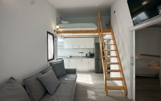 Bungalow con terraza privada y piscina comunitaria