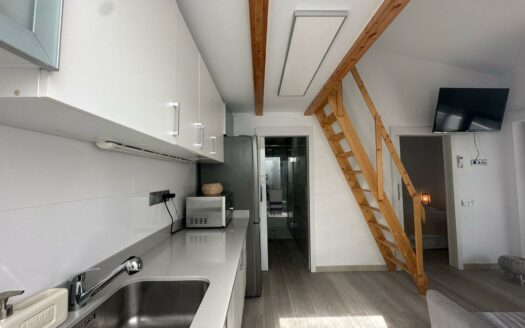 Bungalow con terraza privada y piscina comunitaria