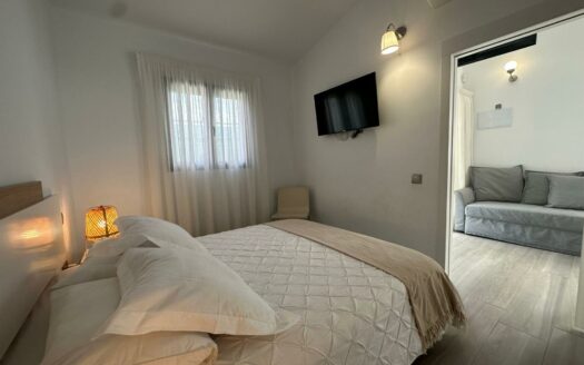 Bungalow con terraza privada y piscina comunitaria