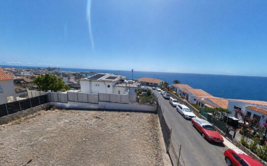 Modern semi-detached villa in Patalavaca with sea views – licensed project ready to build