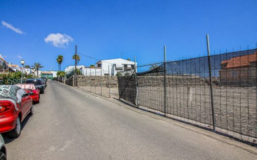 Modern semi-detached villa in Patalavaca with sea views – licensed project ready to build