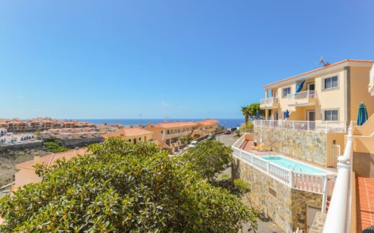 Nuevo apartamento de 2 dormitorios con vistas al mar en Loma Dos