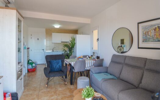 Nuevo apartamento de 2 dormitorios con vistas al mar en Loma Dos