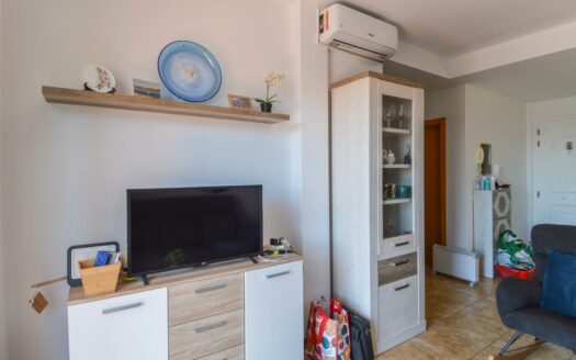 Nuevo apartamento de 2 dormitorios con vistas al mar en Loma Dos