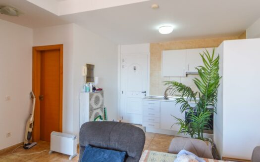 Nuevo apartamento de 2 dormitorios con vistas al mar en Loma Dos