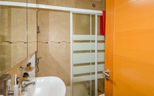 Nuevo apartamento de 2 dormitorios con vistas al mar en Loma Dos