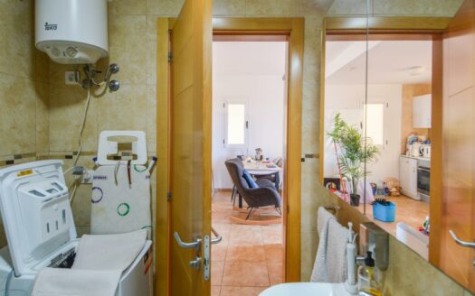 Nuevo apartamento de 2 dormitorios con vistas al mar en Loma Dos