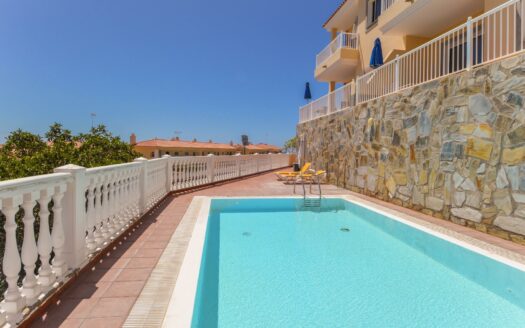 Nuevo apartamento de 2 dormitorios con vistas al mar en Loma Dos