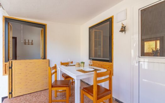 Casa Rural con Apartamento para Invitados con 11horas de agua Incluidas en Fataga