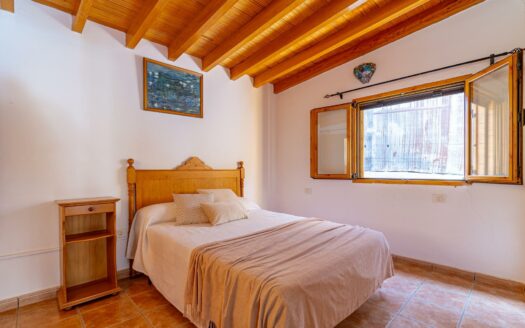 Casa Rural con Apartamento para Invitados con 11horas de agua Incluidas en Fataga
