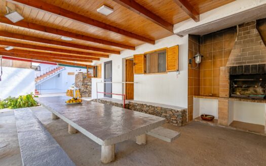 Casa Rural con Apartamento para Invitados con 11horas de agua Incluidas en Fataga