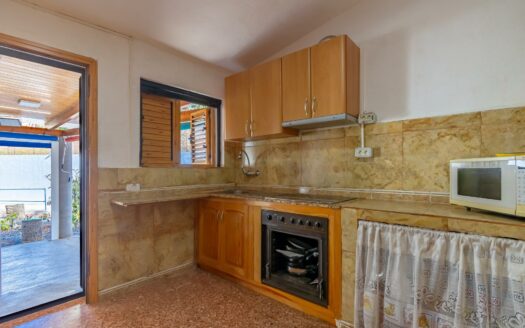 Casa Rural con Apartamento para Invitados con 11horas de agua Incluidas en Fataga