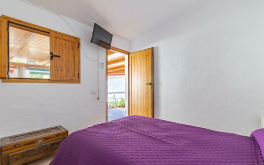 Casa Rural con Apartamento para Invitados con 11horas de agua Incluidas en Fataga