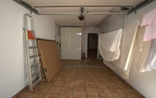 Chalet de lujo con amplio jardín y piscina privada climatizada en Tauro.