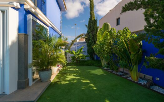 Chalet Independiente con vista mar y piscina privada en El Hornillo