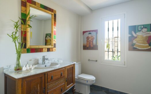 Chalet Independiente con vista mar y piscina privada en El Hornillo