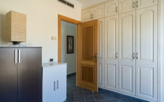 Chalet Independiente con vista mar y piscina privada en El Hornillo