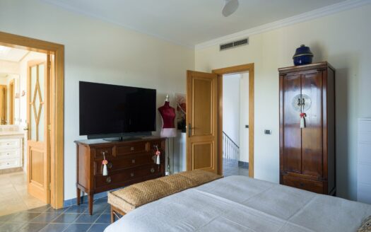 Chalet Independiente con vista mar y piscina privada en El Hornillo