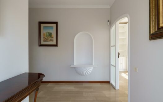 Chalet independiente con jardín y piscina privada en La Garita precio negociable