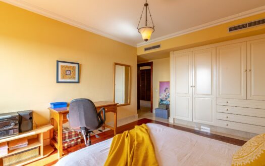 Villa en Sonnenland en venta en primera línea con vistas impresionantes