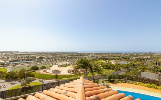 Villa en Sonnenland en venta en primera línea con vistas impresionantes