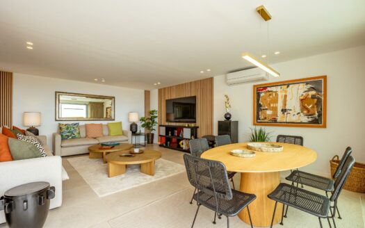 Exclusivo chalet con piscina y terraza para temporada de invierno