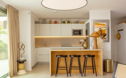 Exclusivo chalet con piscina y terraza para temporada de invierno