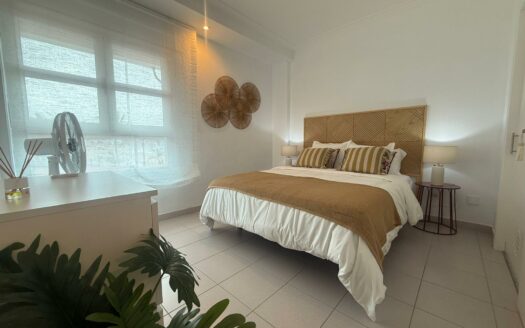 ¡Apartamento luminoso con vistas al mar en Las Canteras- ALQUILER DE TEMPORADA!