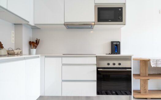 Attractive New-Build Property in a Prime Location Near the Beach